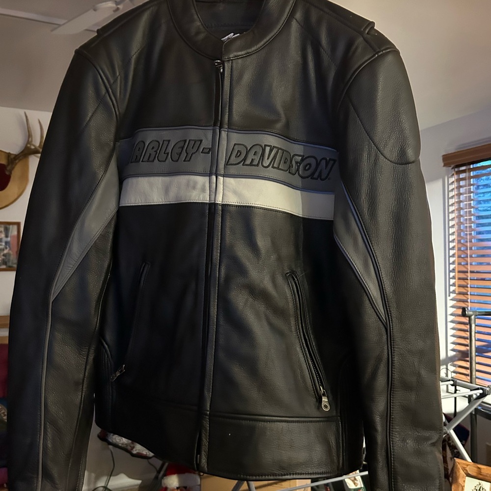 Harley-Davidson Black and Gray Leather Bomber Jacket Woman M